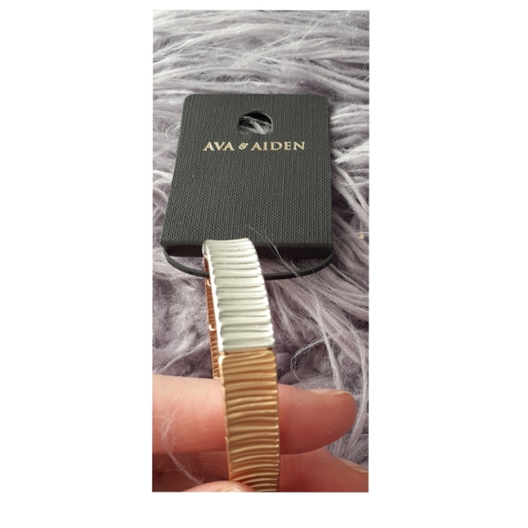 😍NWT STRETCHY MATTE BRACELET - Picture 6 of 7